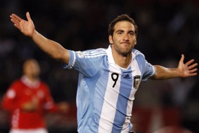 开云官方-史上最年轻“冠军射手”火速崛起，历史最年轻总冠军