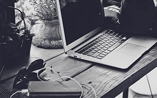 开云体育手机-明星运动员线上见面会粉丝热情高涨，运动员找明星