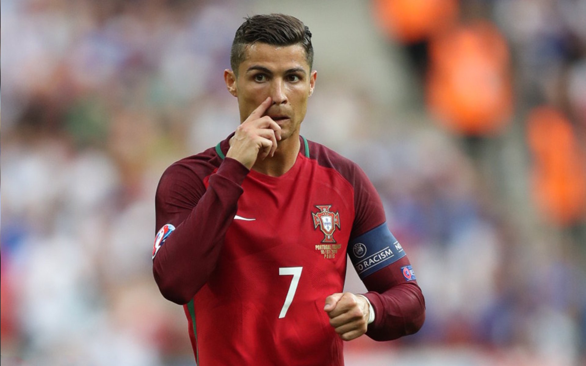 【比赛策略】如何布置攻守转换?顶尖运动员的战术揭秘,足球攻守转换的战术要求