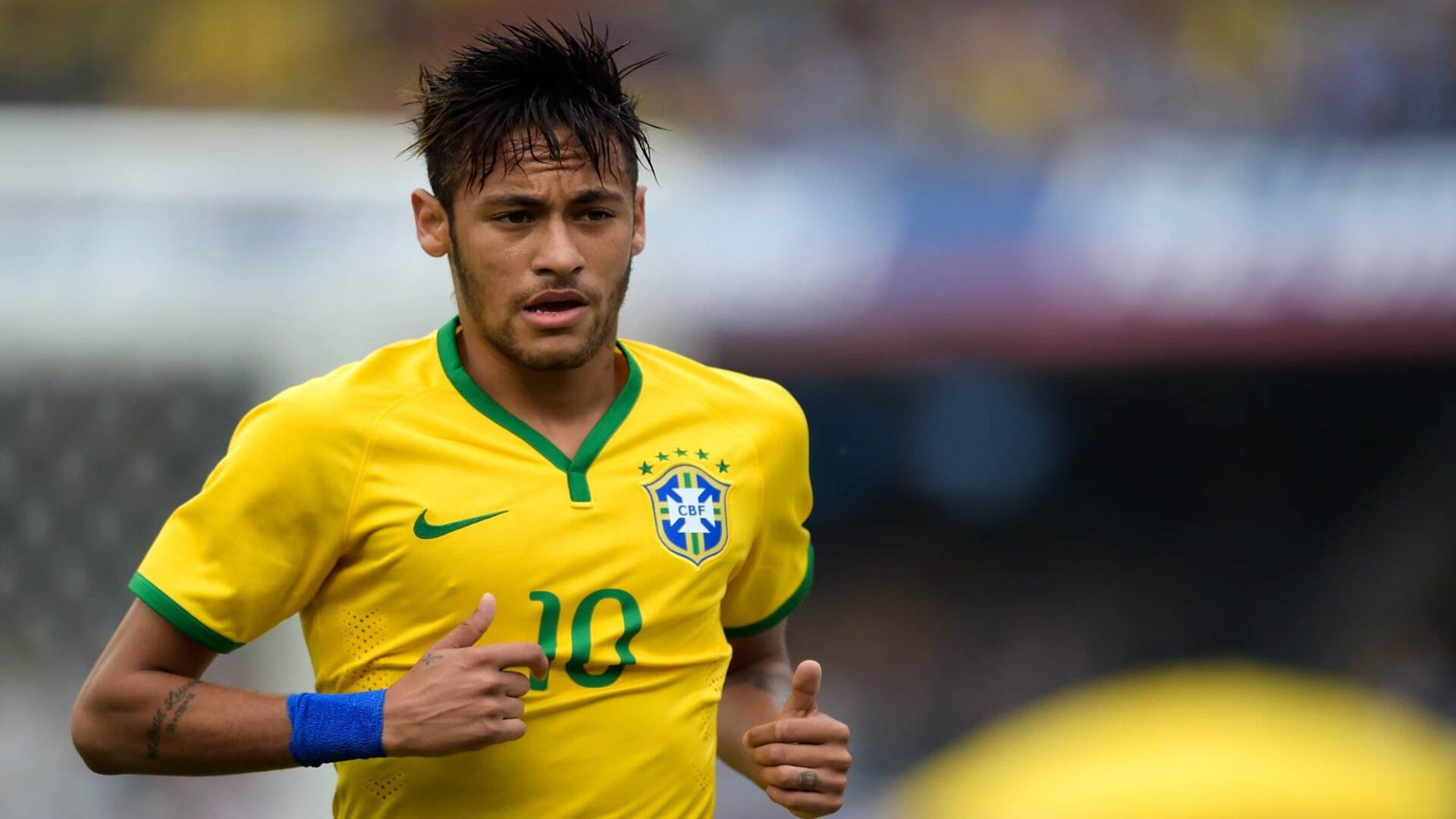 国足前腰角色转换数据观察,足坛前腰